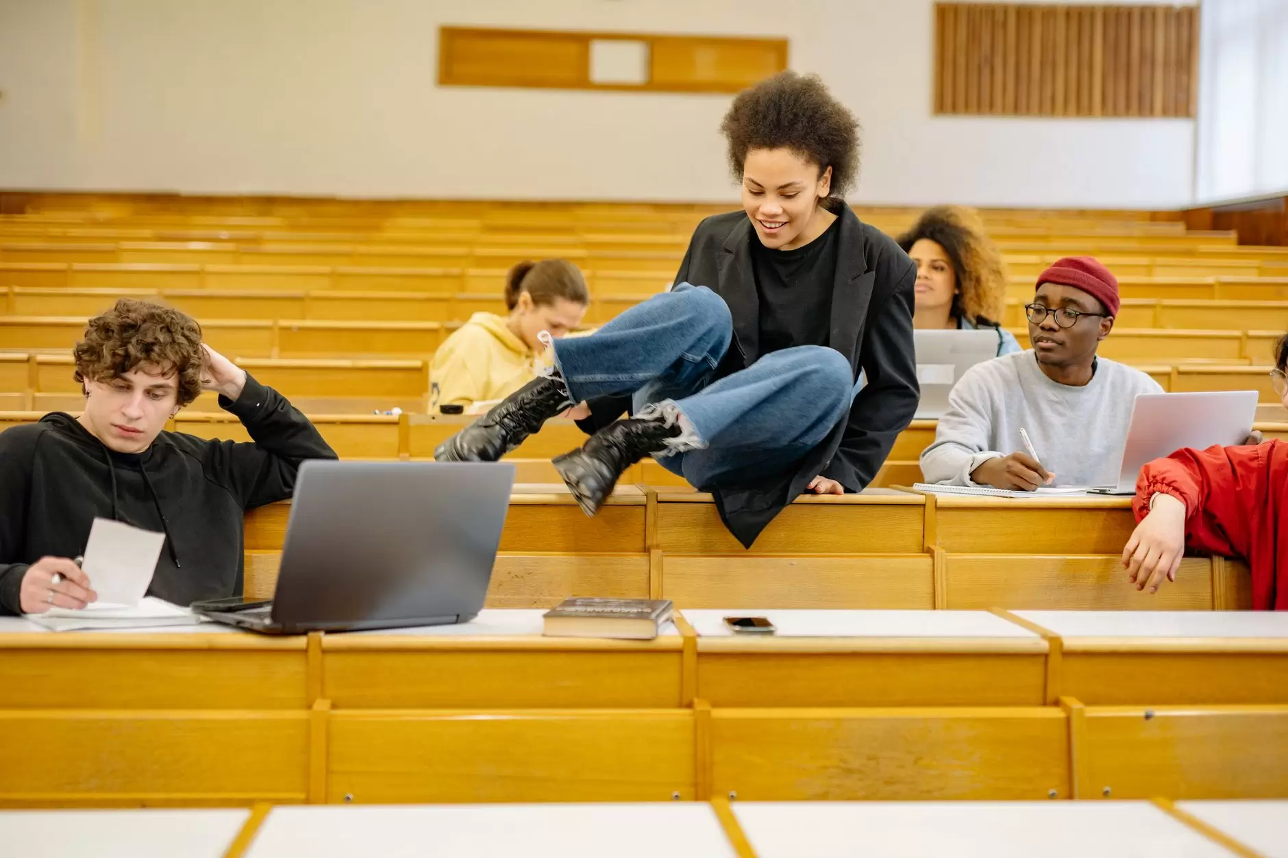 A Practical Approach for Increasing Students’ In-Class Questions