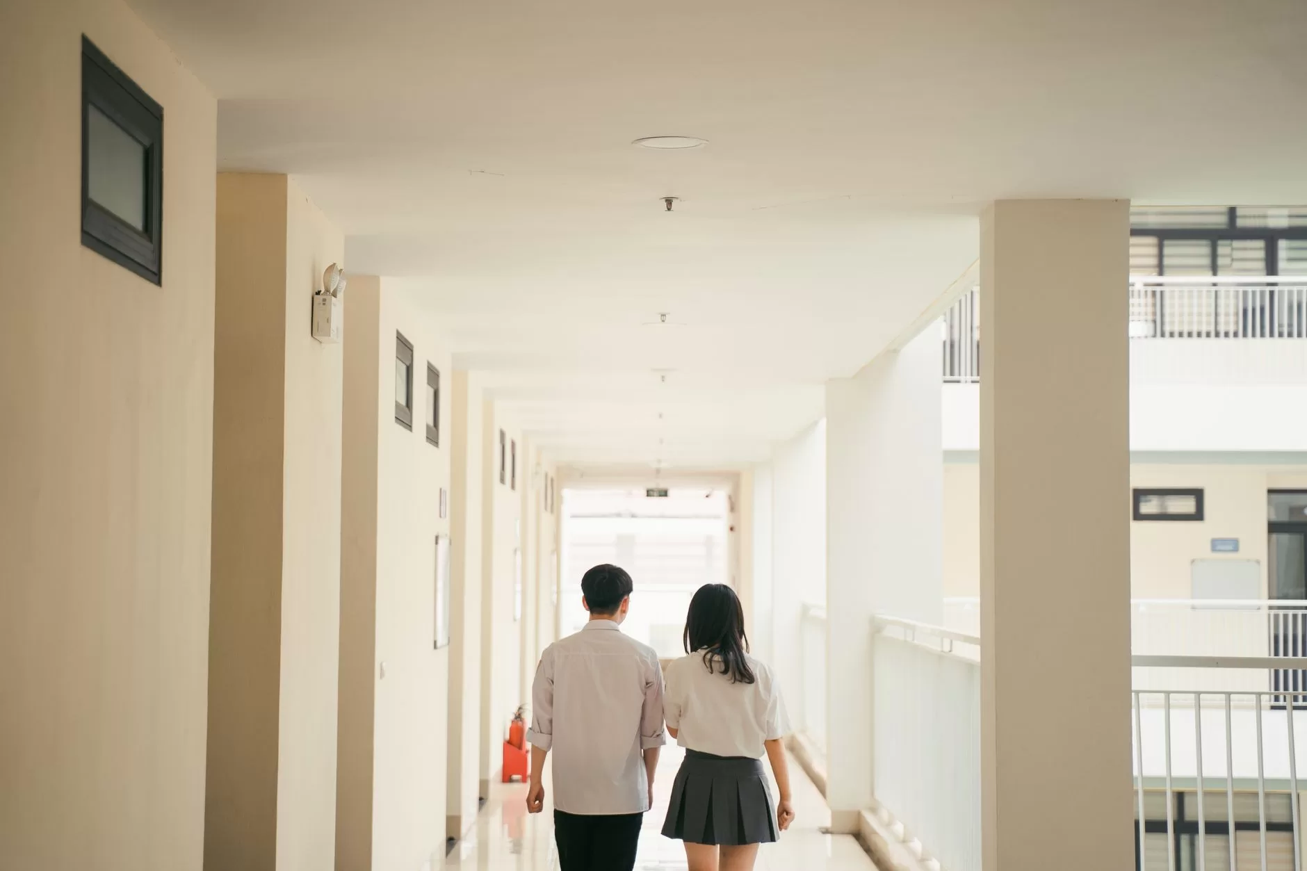 How principals can build relationships with students