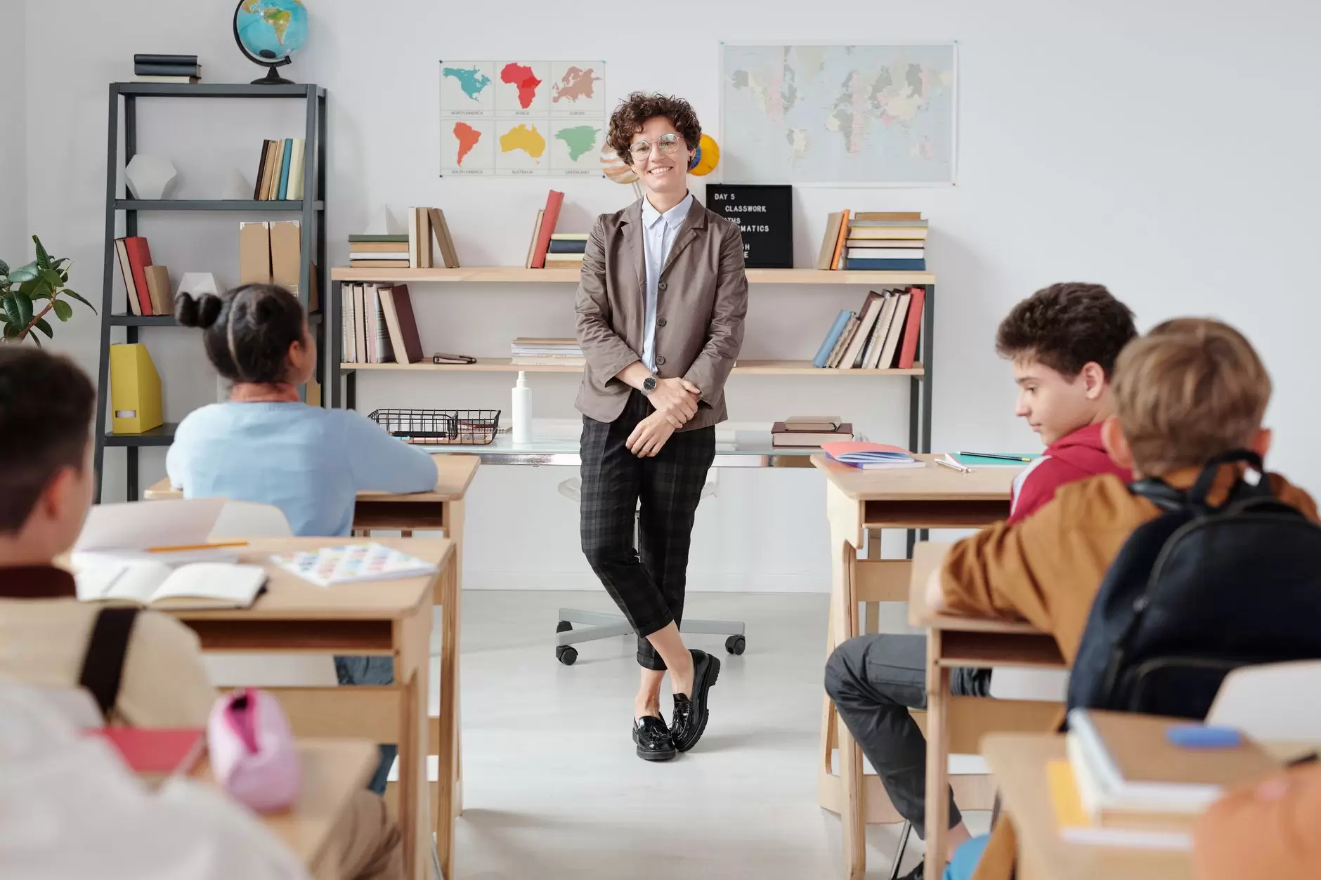 Sir Ken Robinson: Do schools kill creativity?