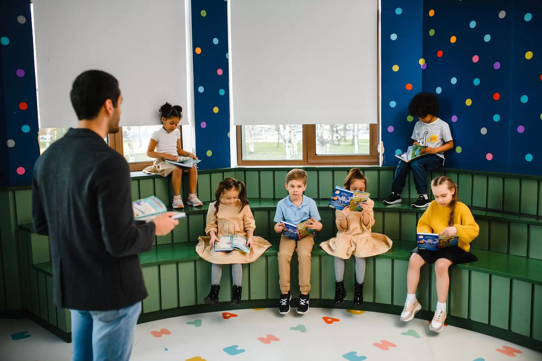 Teaching Reading, Not Teaching About Reading: Explicit Phonics and the Foundational Literacy Crisis