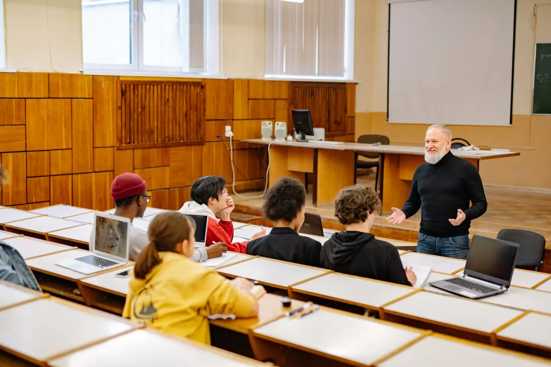 Using PowerPoint presentations in Teaching