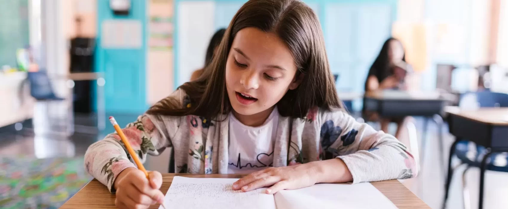 Teaching AI Literacy in School: What Students Need to Know About Artificial Intelligence and How to Teach It